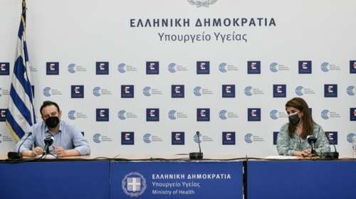 Κορονοϊός: Έκκληση Παπαευαγγέλου στους άνω των 50 ετών να εμβολιαστούν έστω και τώρα