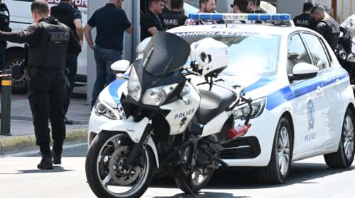 Ζάκυνθος: Χειροπέδες σε διεφθαρμένο αξιωματικό της ΕΛΑΣ - Κατηγορίες για δωροληψία και κατάχρηση εξουσίας