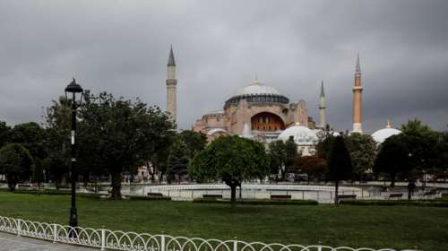 &quot;Λάδι στη φωτιά&quot; για την Αγιά Σοφιά: Ίσως στις 15 Ιουλίου η πρώτη &quot;προσευχή&quot;, λένε στελέχη του Ερντογάν