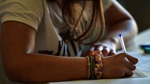 Πρότυπα σχολεία: Σήμερα οι εξετάσεις των υποψηφίων σε ελληνική γλώσσα και μαθηματικά