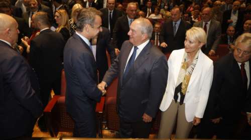 Ηχηρές παρουσίες στην εκδήλωση για τη Μαριέτα Γιαννάκου και μήνυμα Καραμανλή - Παρών και στον Σημίτη ο Μητσοτάκης
