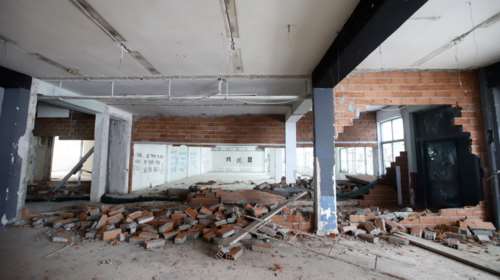 Θεσσαλονίκη: Ξεκίνησαν οι εργασίες αποκατάστασης μετά τους βανδαλισμούς στο ΑΠΘ