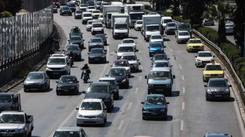 Κίνηση στους δρόμους: Στο &quot;κόκκινο&quot; ο Κηφισός – Πού αλλού εντοπίζονται προβλήματα