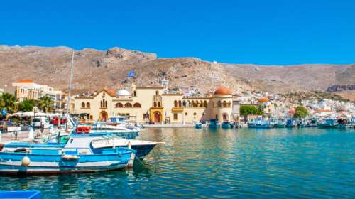 Το plan B αν συνεχιστεί η χαλάρωση: Τοπικά lockdown τύπου Καλύμνου για το καλοκαίρι