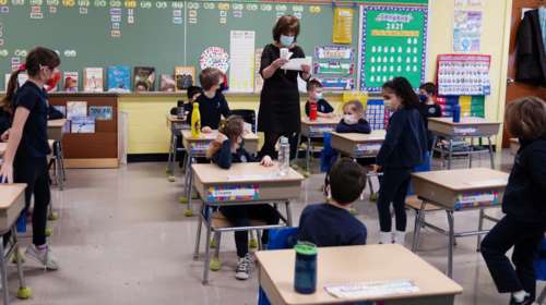 Αξιολόγηση εκπαιδευτικών: Τριπλή, με &quot;βαθμολογητές&quot; τους μαθητές και οικονομικό μπόνους