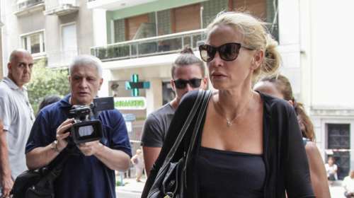 Μάρθα Κουτουμάνου: &quot;Βρίσκεται σε πολύ δύσκολη οικονομική κατάσταση, τη βοηθάμε όλοι όσο μπορούμε&quot;, λέει η ξαδέλφη της