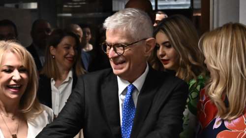 Αρίστος Δοξιάδης: Ο υφυπουργός των 33 ωρών - Η &quot;Απόλλων&quot;, το πρόστιμο 10 εκατ. ευρώ και το καρτέλ ξενόγλωσσου βιβλίου