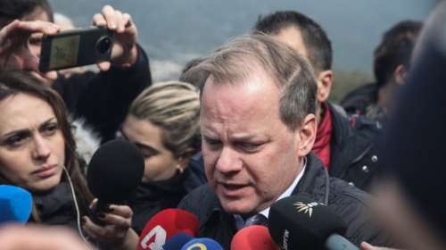 Τραγωδία στα Τέμπη: Η κυβέρνηση καλεί τον Καραμανλή να πάει στη Βουλή και να δώσει εξηγήσεις...Προφανώς έχει ευθύνη