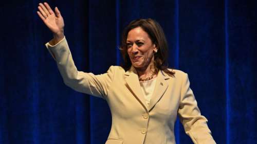 Ολομέτωπη επίθεση Χάρις σε Τραμπ: &quot;Πρώην εισαγγελέας εναντίον καταδικασμένου εγκληματία&quot;- Κερδίζει τους νέους και τους μαύρους