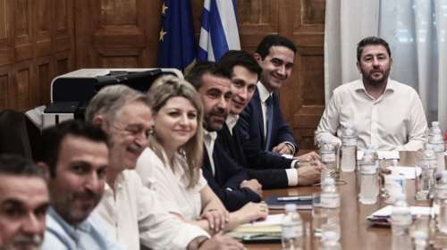 Γιατί ο Ανδρουλάκης σχεδόν &quot;έβρισε&quot; τη Λιακούλη στη σύσκεψη για την Προανακριτική- Τι κρύβει η έκρηξη