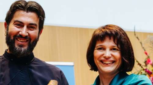 &quot;Δεν έχω τίποτα δικό μου, τα ράσα μου δεν έχουν τσέπες&quot; - Τι απαντά ο π. Αντώνιος μετά τον σάλο για τα οικονομικά