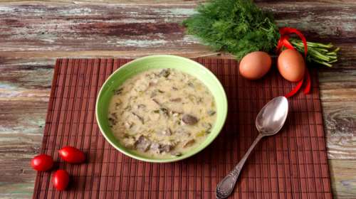 Μαγειρίτσα: 3+1 μοναδικές συνταγές για το αναστάσιμο δείπνο - Μυρωδάτη, αχνιστή και με παραλλαγές