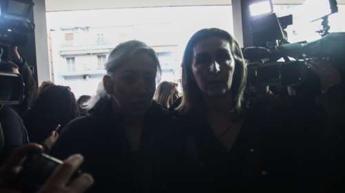 Ξέσπασε η μητέρα του Αλκη στη δίκη: Το δικό μου παιδί δεν θα πάρει πτυχίο, άφησε τις σπουδές του στη μέση