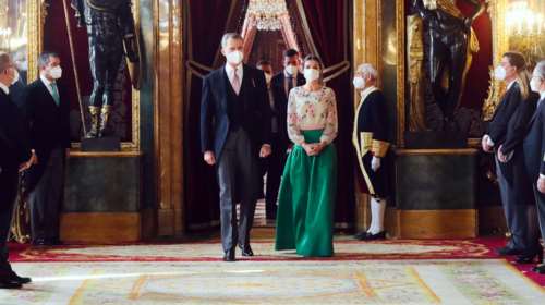 Βασίλισσα Λετίσια: Το αέρινο Valentino look που &quot;έκλεψε&quot; από την ελληνίδα πεθερά της