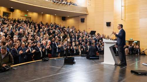 Το σενάριο για εκλογές τον Μάιο και δεύτερες τον Ιούνιο: Οι κάλπες στην Τουρκία και οι νέες σκέψεις στο Μαξίμου