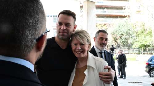 Η Ελενα Ακρίτα επιτίθεται στη Μαρέβα Μητσοτάκη και αποθεώνει τον Τάιλερ: &quot;Ευτυχώς που δεν γεννήθηκες Μαρέβα&quot;