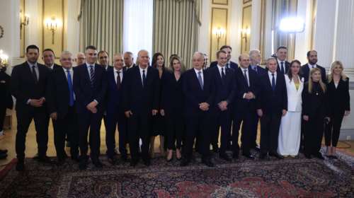 Ανασχηματισμός: Ορκίστηκαν οι νέοι υπουργοί και υφυπουργοί - &quot;Πράξεις και όχι λόγια&quot; το μήνυμά τους [εικόνες-βίντεο]