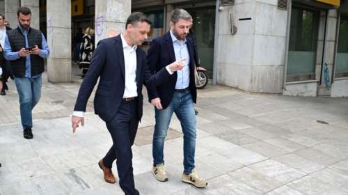 Εκλογές ΠΑΣΟΚ: Τα "κάστρα" Ανδρουλάκη - Δούκα και τα δυνατά τους χαρτιά - Ποιον ευνοεί ένα δεύτερο debate