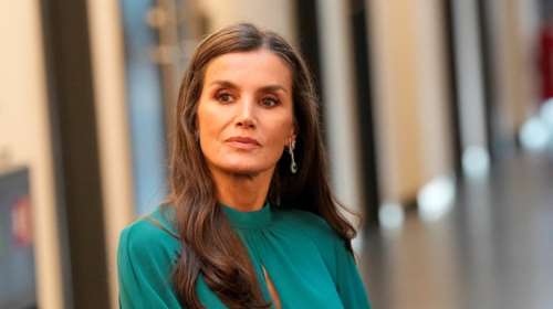 Τα ugly shoes της Λετίσια που κατέστρεψαν το στιλ της: Η εμφάνιση στο παλάτι με περίεργες μπαλαρίνες σε σχήμα πατούσας