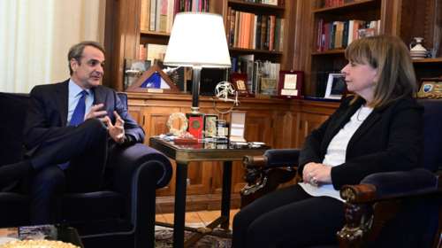 Ανοίγει τα χαρτιά του στη Σακελλαροπούλου ο Μητσοτάκης - "Κληρώνει" για την Προεδρία στις 15 Ιανουαρίου