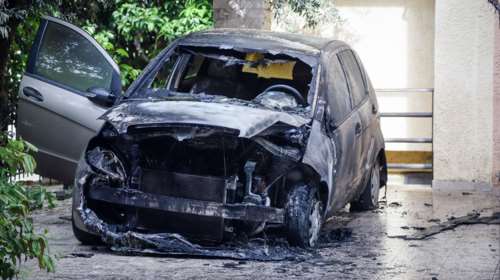 Κρήτη: Τουρίστας πυρπόλησε το αυτοκίνητο που είχε νοικιάσει και έφυγε