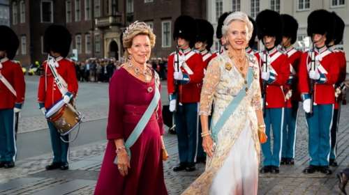 Η Αννα Μαρία και οι αδελφές της: Η λαμπερή εμφάνιση στο κόκκινο χαλί στην Κοπεγχάγη και η παράσταση που παρακολούθησαν