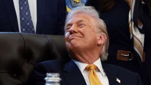 Τραμπ: Η Δανία δεν μπορεί να κάνει κάτι, εάν η Ρωσία ή η Κίνα θελήσουν να καταλάβουν τη Γροιλανδία