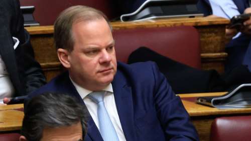 Στα μαλακά ρίχνει η ΝΔ τον Καραμανλή με προανακριτική για πλημμέλημα - Το βλέμμα στη συνταγματική αναθεώρηση