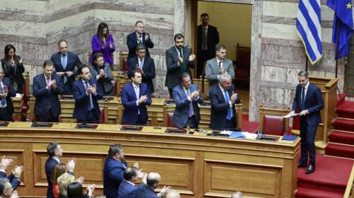 Οι  πολιτικοί ενώπιον του φυσικού τους δικαστή - Η λύση Μητσοτάκη για να εκτονωθεί το κύμα της οργής