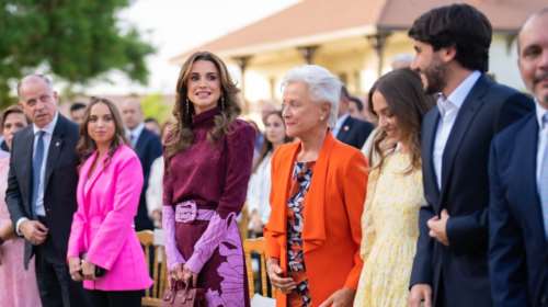 Βασίλισσα Ράνια: Η αποφοίτηση του γιου της και το deux pieces που μεταποίησε για να είναι κατάλληλο για μια royal