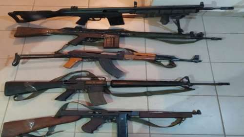 Φλώρινα: Συνελήφθη ζευγάρι με 29 όπλα, 72 κιλά πυρίτιδα και χιλιάδες σφαίρες - Ερευνα από ΕΥΠ και αντιτρομοκρατική