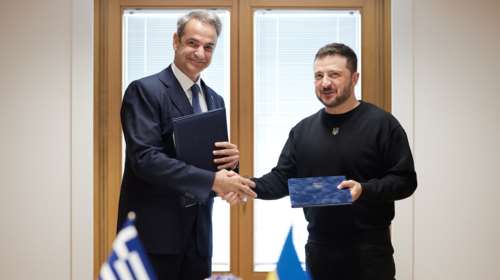 Συμφωνία για τη συνεργασία σε θέμετα ασφάλειας υπέγραψαν Μητσοτάκης και Ζελένσκι - Τι προβλέπει