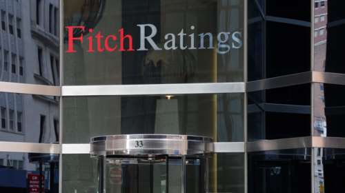 Οίκος Fitch: Τι σημαίνει η αναβάθμιση της Ελλάδας στη βαθμίδα ΒΒΒ - &quot;Το χρέος θα συνεχίσει να μειώνεται ραγδαία&quot;