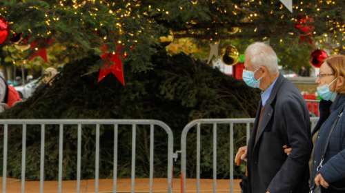 Κορονοϊός: Σχεδόν 100.000 εμβολιασμοί το Σάββατο - Σενάρια για υποχρεωτικότητα και στις ηλικίες 50 - 59 ετών