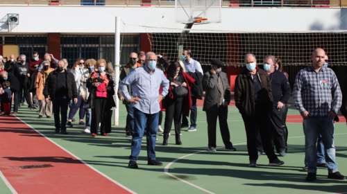 Εκλογές στο ΚΙΝΑΛ: Μεγάλες ουρές για τον νέο Πρόεδρο - Δεκάδες χιλιάδες έχουν ψηφίσει - 500 ψήφοι το λεπτό  [Εικόνες]