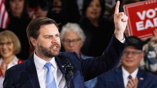 Οργή στη Βρετανία για τα χλευαστικά σχόλια Βανς: "Γεμάτοι θαυμασμό για τους στρατιώτες μας" - Τα μαζεύει ο αντιπροέδρος