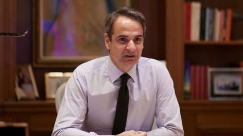 Τηλεφωνική επικοινωνία Μητσοτάκη-Ζελένσκι: Η Ελλάδα είναι έτοιμη να παράσχει βοήθεια προς την Ουκρανία