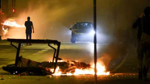 Γαλλία: Τέταρτη νύχτα χάους - Επεισόδια σε πολλές πόλεις - Η χειρότερη κρίση μετά τα &quot;Κίτρινα Γιλέκα&quot; [Εικόνες - Βίντεο]