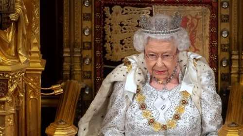 Βασίλισσα Ελισάβετ: Συναγερμός στο Παλάτι - Δύο άγνωστοι εισέβαλαν στο κτήμα του Ουίνδσορ