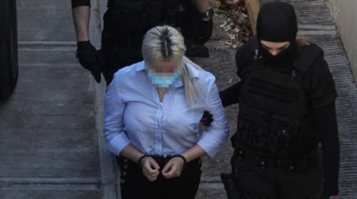 Επίθεση με βιτριόλι: Η ζωή της Εφης Κακαράντζουλα στη φυλακή - Η προσπάθεια για να μειωθεί η ποινή