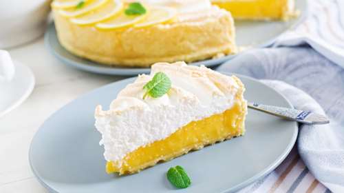 Εορτολόγιο: Ποια ονόματα γιορτάζουν σήμερα, Κυριακή 29 Ιουνίου