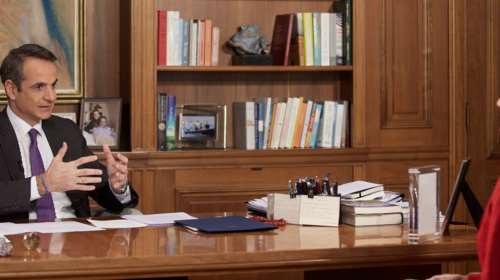 Μητσοτάκης: &quot;Οι ειδικοί θα μας πουν τι θα κάνουμε το Πάσχα - Μετά θα ανοίξει η εστίαση με τραπεζάκια έξω&quot;