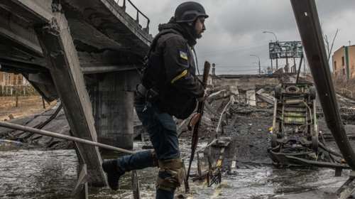 Πόλεμος στην Ουκρανία: Μπαράζ ρωσικών βομβαρδισμών σε Μαριούπολη και Χάρκοβο - Η μάχη των μαχών στο Κίεβο