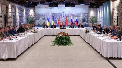 Διπλωματικό θρίλερ στην Τουρκία: Στο τραπέζι των διαπραγματεύσεων Ουκρανοί και Ρώσοι μετά από τρία χρόνια - Δεν έγιναν χειραψίες