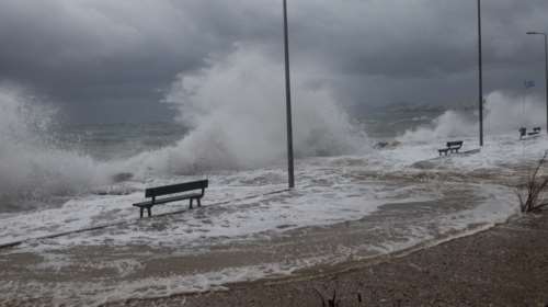 Πώς θα κινηθεί το μέτωπο της κακοκαιρίας τις επόμενες ώρες: Πλημμύρες, κατολισθήσεις και κλειστοί δρόμοι [εικόνες-βίντεο]