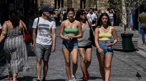 Κορονοϊός - Όλα τα μέτρα στο τραπέζι: Από τοπικά lockdown μέχρι αναβολή έναρξης της σχολικής χρονιάς