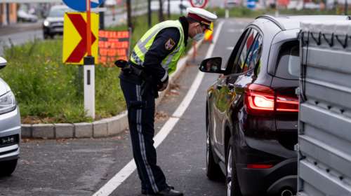 Κορονοϊός στην Ευρώπη: Πρόστιμα &quot;φωτιά&quot; ακόμα και χιλιάδων ευρώ στους &quot;αρνητές&quot; των μέτρων
