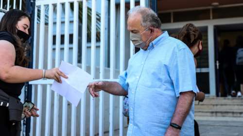 Σχολεία: Στις 13 Σεπτεμβρίου το πρώτο κουδούνι - Με πιστοποιητικό εμβολιασμού ή αρνητικό τεστ δύο φορές την εβδομάδα