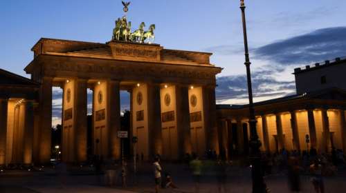 Απίστευτα μέτρα στη Γερμανία για να βγει ο χειμώνας: Πλαφόν στη θέρμανση, συσκότιση και κατάργηση της παροχής ζεστού νερού