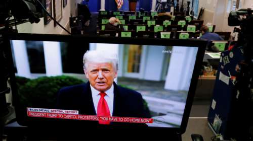 Επανήρθε με δεύτερο μήνυμα ο Τραμπ: Μετά το &quot;μας έκλεψαν, αλλά γυρίστε σπίτι&quot; καλεί τους οπαδούς του &quot;να θυμούνται αυτή τη μέρα&quot;